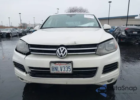 2011 Volkswagen Touareg Tdi Lux z USA, uszkodzony, nr VIN WVGFK9BP1BD001992